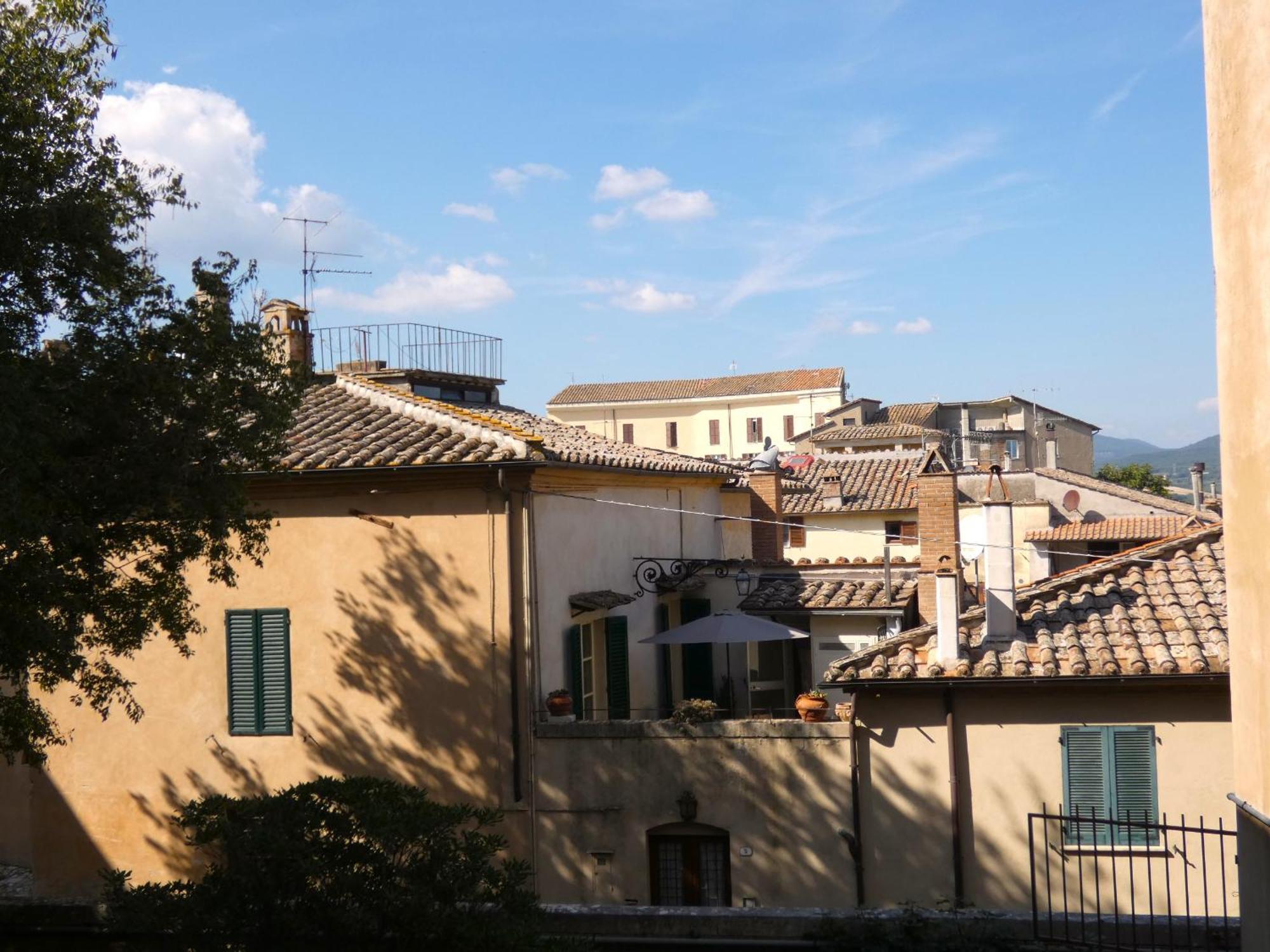 דירות אמליה Scappo In Umbria, La Casa Del Duomo מראה חיצוני תמונה